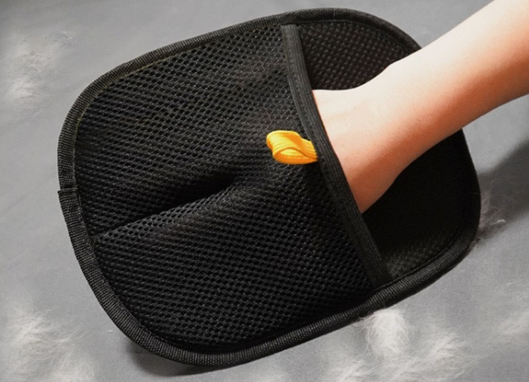 Gant anti-poils électrostatique pour chien et chat